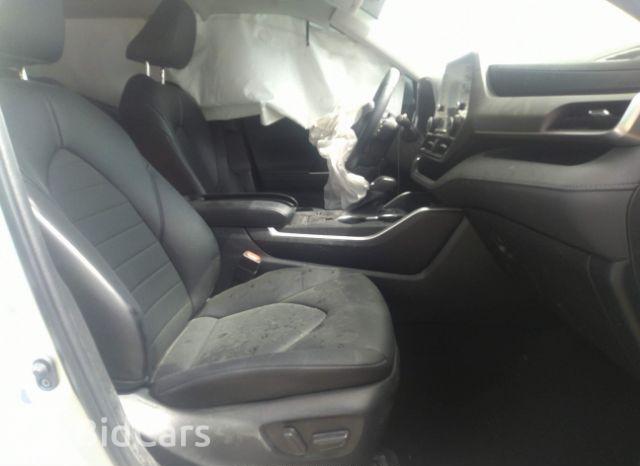 Toyota Highlander 2022, VIN 5TDGBRCH0NS550995, 5/5