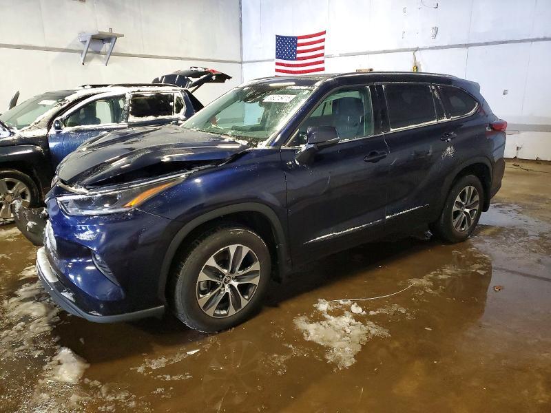 Toyota Highlander 2021, VIN 5TDGBRCH3MS528097, 4/5