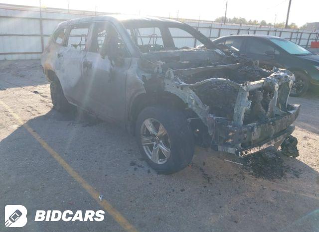 Toyota Highlander 2022, VIN 5TDGBRCH6NS550208, 3/5