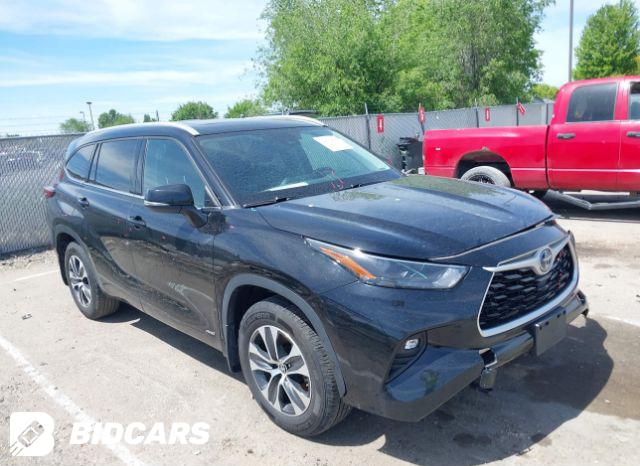 Toyota Highlander 2022, VIN 5TDGZRBH0NS589552, 1/5