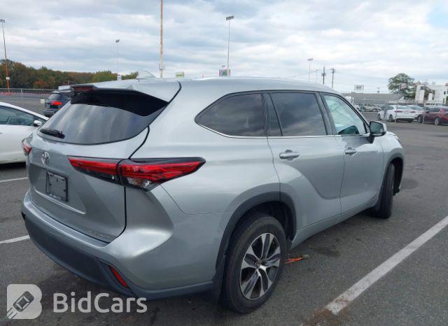 Toyota Highlander 2020, VIN 5TDGZRBH3LS001219, 4/5