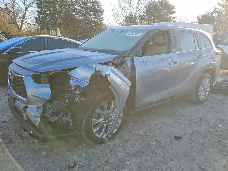 Toyota Highlander 2021, VIN 5TDHBRCH0MS048359, 5/11