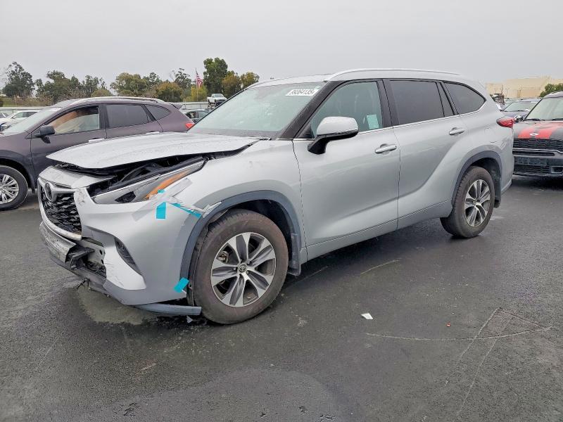 Toyota Highlander 2021, VIN 5TDHBRCH4MS521907, 1/5