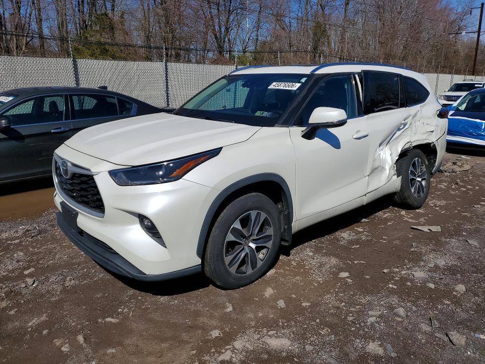Toyota Highlander 2022, VIN 5TDHBRCH4NS091734, 4/5