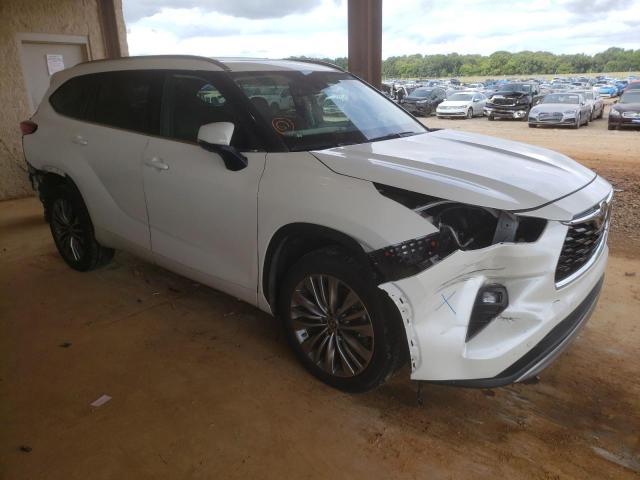 Toyota Highlander 2022, VIN 5TDHZRAH7NS106614, 17/19