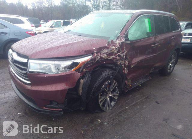 Toyota Highlander 2016, VIN 5TDJKRFH1GS313775, 2/5