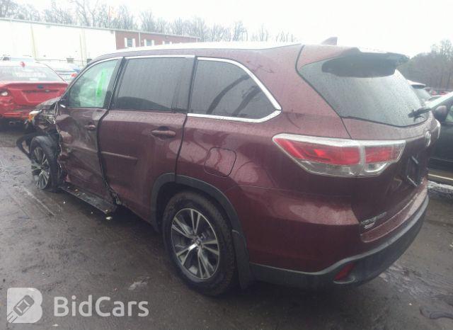 Toyota Highlander 2016, VIN 5TDJKRFH1GS313775, 3/5