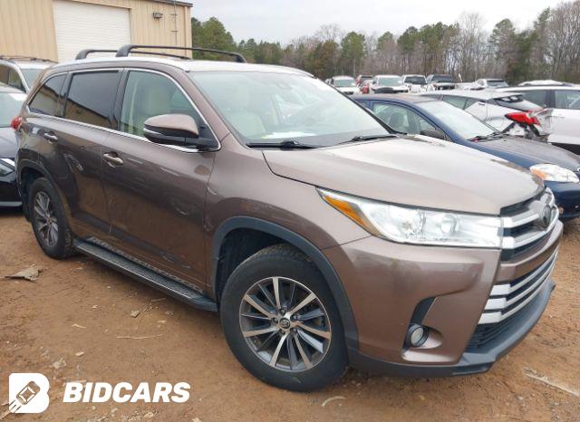 Toyota Highlander 2017, VIN 5TDJZRFH6HS474927, 10/11