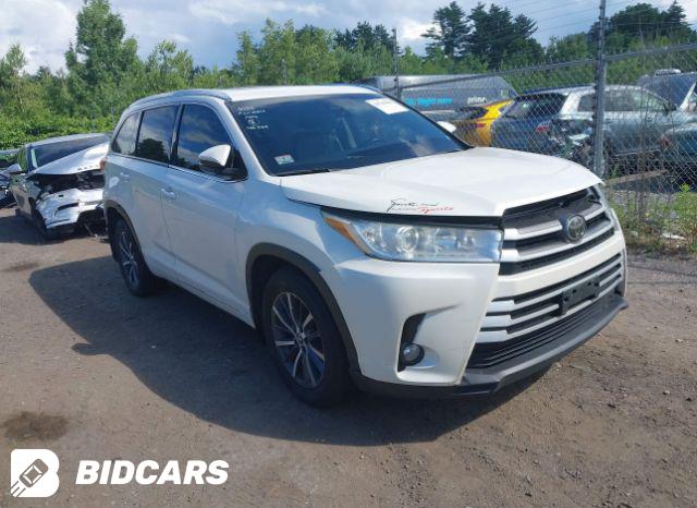 Toyota Highlander 2017, VIN 5TDJZRFH9HS514305, 5/11
