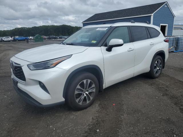 Toyota Highlander 2023, VIN 5TDKBRCH5PS132946, 2/11