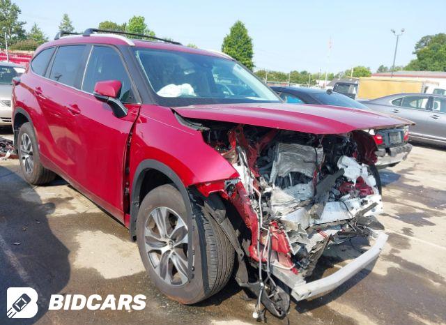 Toyota Highlander 2023, VIN 5TDKBRCH5PS132946, 3/11