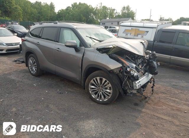 Toyota Highlander 2026, VIN 5TDKDRBH0TS609000, 3/5