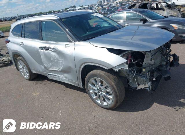 Toyota Highlander 2025, VIN 5TDKDRBH8SS587276, 2/5