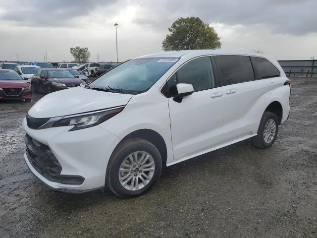 Toyota Sienna 2021, VIN 5TDKRKEC0MS008745, 1/5