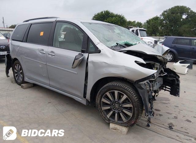 Toyota Sienna 2021, VIN 5TDKRKEC1MS060255, 1/5