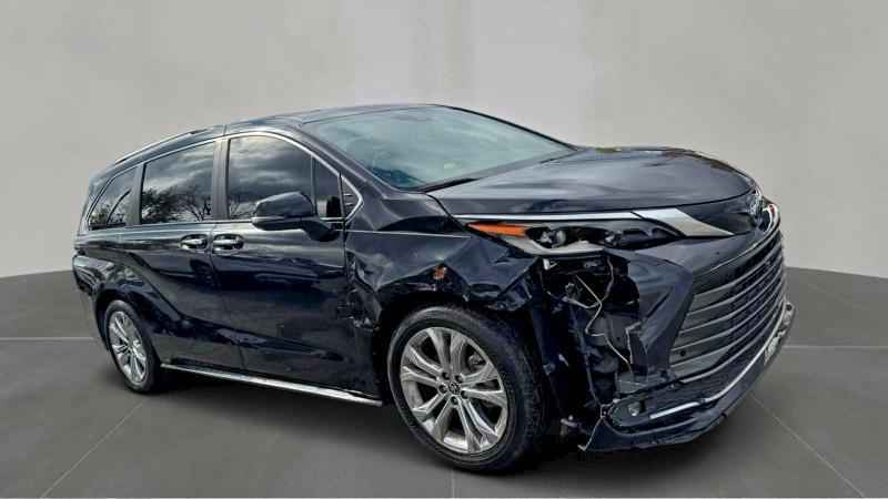 Toyota Sienna 2022, VIN 5TDKRKEC5NS135587, 4/11