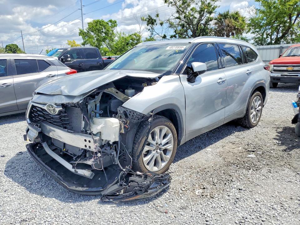 Toyota Highlander 2022, VIN 5TDLZRBH1NS237840, 1/5