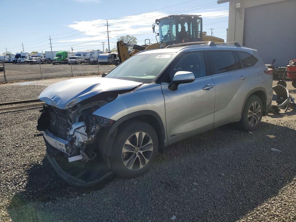 Toyota Highlander 2023, VIN 5TDXBRCH3PS123345, 7/11