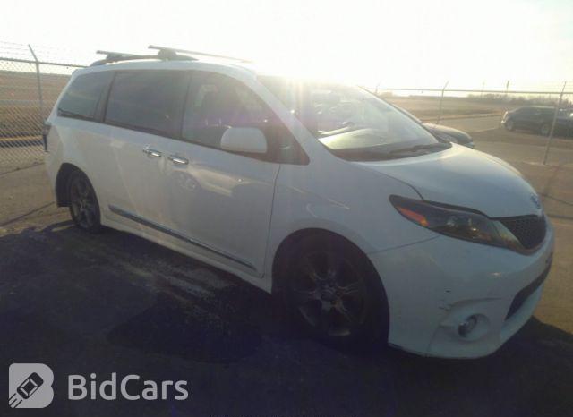 Toyota Sienna 2015, VIN 5TDXK3DC4FS683177, 1/20