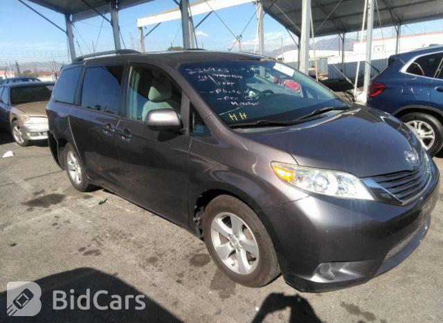 Toyota Sienna 2015, VIN 5TDXK3DC4FS683177, 19/20