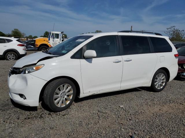 Toyota Sienna 2015, VIN 5TDXK3DC5FS651421, 1/5