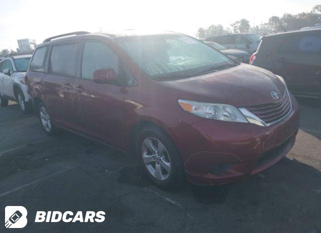 Toyota Sienna 2017, VIN 5TDXZ3DC3HS779056, 5/7