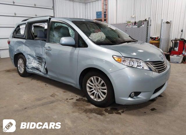 Toyota Sienna 2016, VIN 5TDYK3DC3GS730639, 2/11