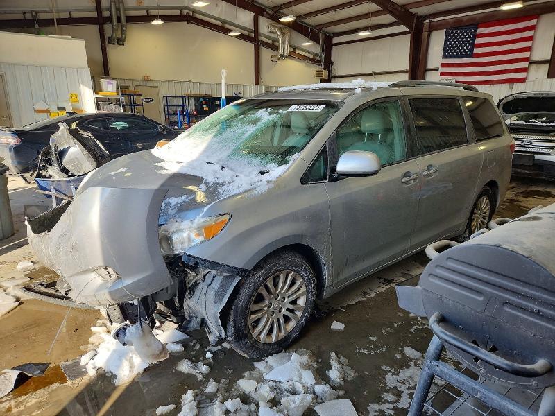 Toyota Sienna 2015, VIN 5TDYK3DCXFS532445, 5/5