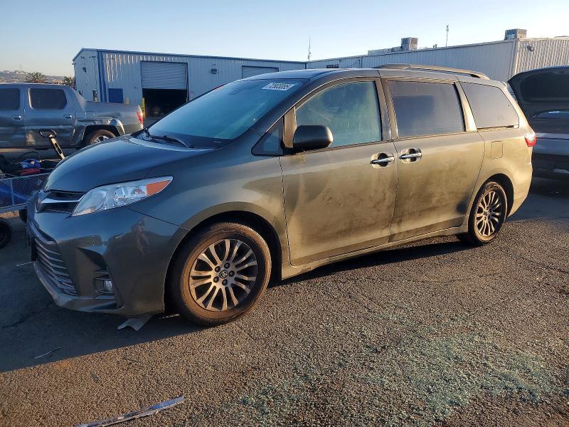 Toyota Sienna 2021, VIN 5TDYRKEC1MS005816, 5/5