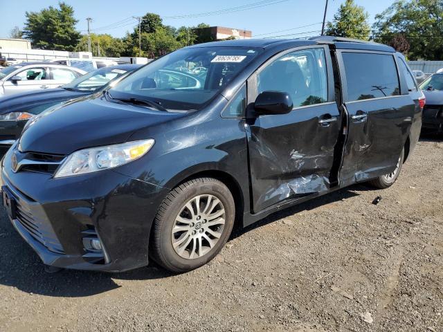 Toyota Sienna 2021, VIN 5TDYRKEC1MS021255, 10/11