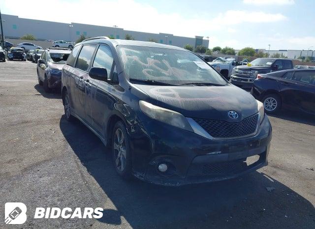 Toyota Sienna 2015, VIN 5TDZK3DC2FS688581, 4/5