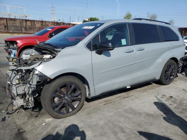 Toyota Sienna 2023, VIN 5TDZSKFC1PS106060, 2/5