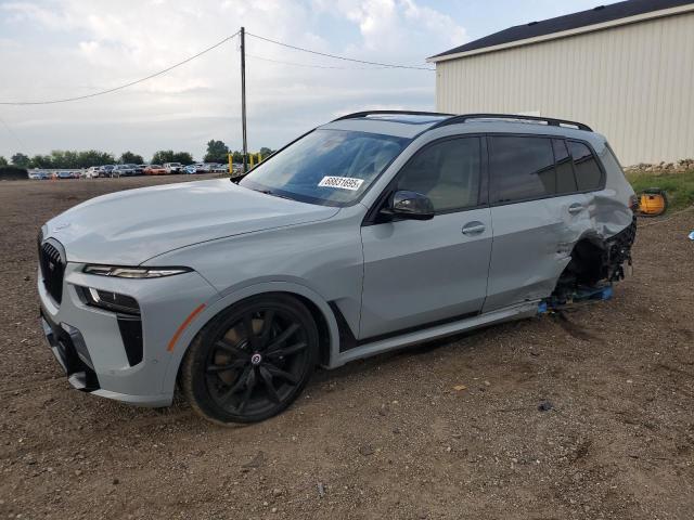 BMW X7 2024, VIN 5UX23EM04R9U60129, 2/5