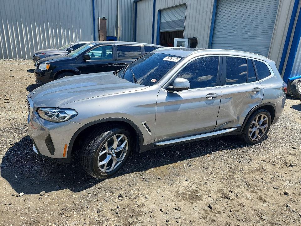 BMW X3 2022, VIN 5UX53DP0XN9J41945, 1/9