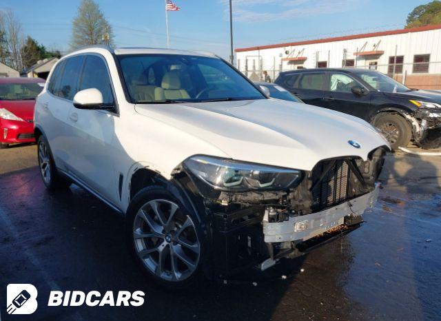 BMW X5 2020, VIN 5UXCR6C0XL9D63537, 2/5