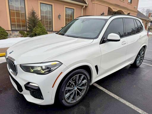 BMW X5 2022, VIN 5UXJU4C01N9M89165, 2/5
