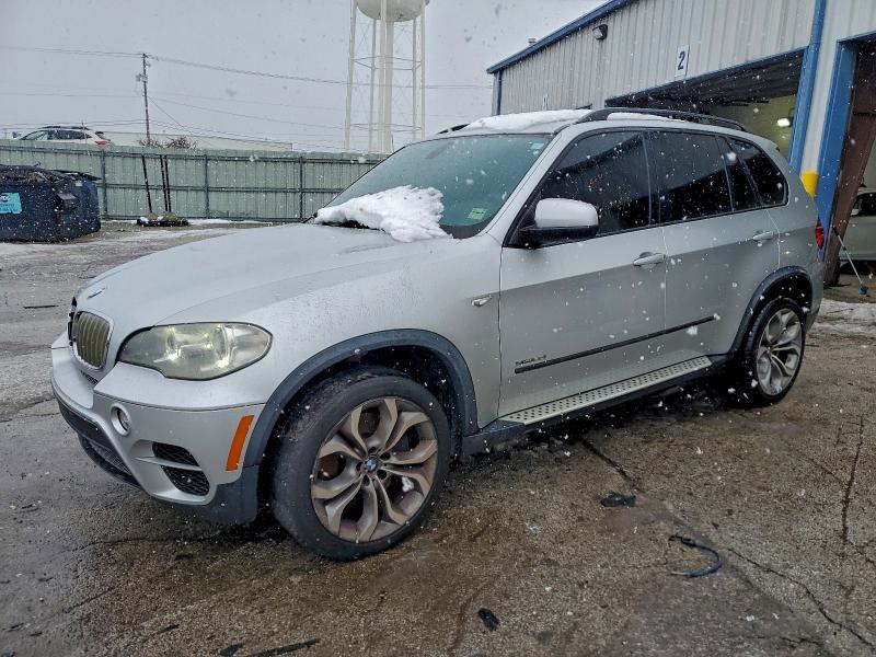 BMW X5 2014, VIN 5UXKR0C50E0K48471, 2/5