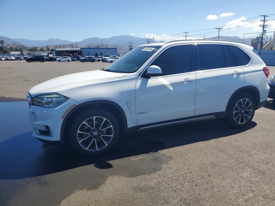 BMW X5 2018, VIN 5UXKR0C50J0Y06331, 4/5