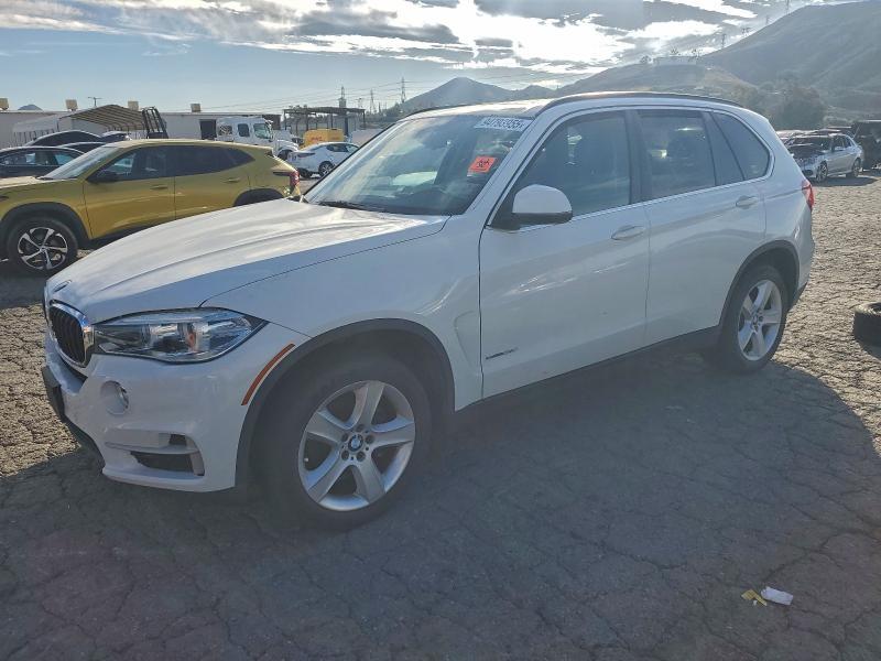 BMW X5 2015, VIN 5UXKR0C52F0K68402, 4/5