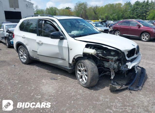 BMW X5 2014, VIN 5UXKR0C57E0K51805, 4/5