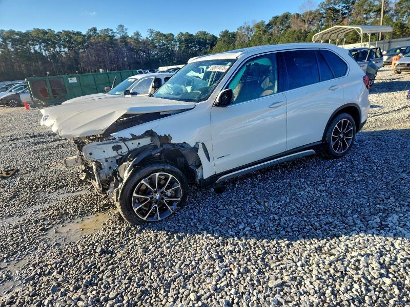 BMW X5 2018, VIN 5UXKR0C59J0Y03377, 3/5