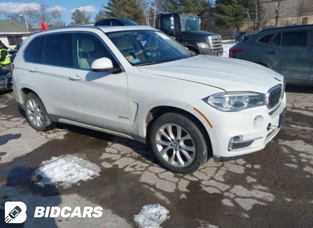 BMW X5 2015, VIN 5UXKR0C5XF0K59821, 2/5