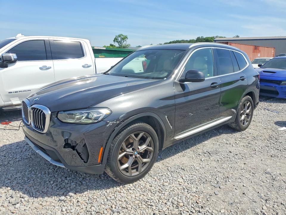 BMW X3 2021, VIN 5UXTY3C0XM9G01213, 2/5