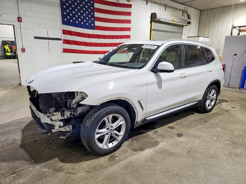 BMW X3 2021, VIN 5UXTY3C0XM9G01213, 4/5
