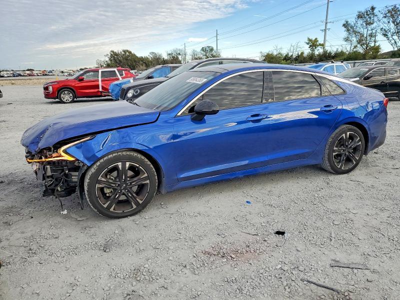 KIA K5 2021, VIN 5XXG34J27MG069088, 3/5