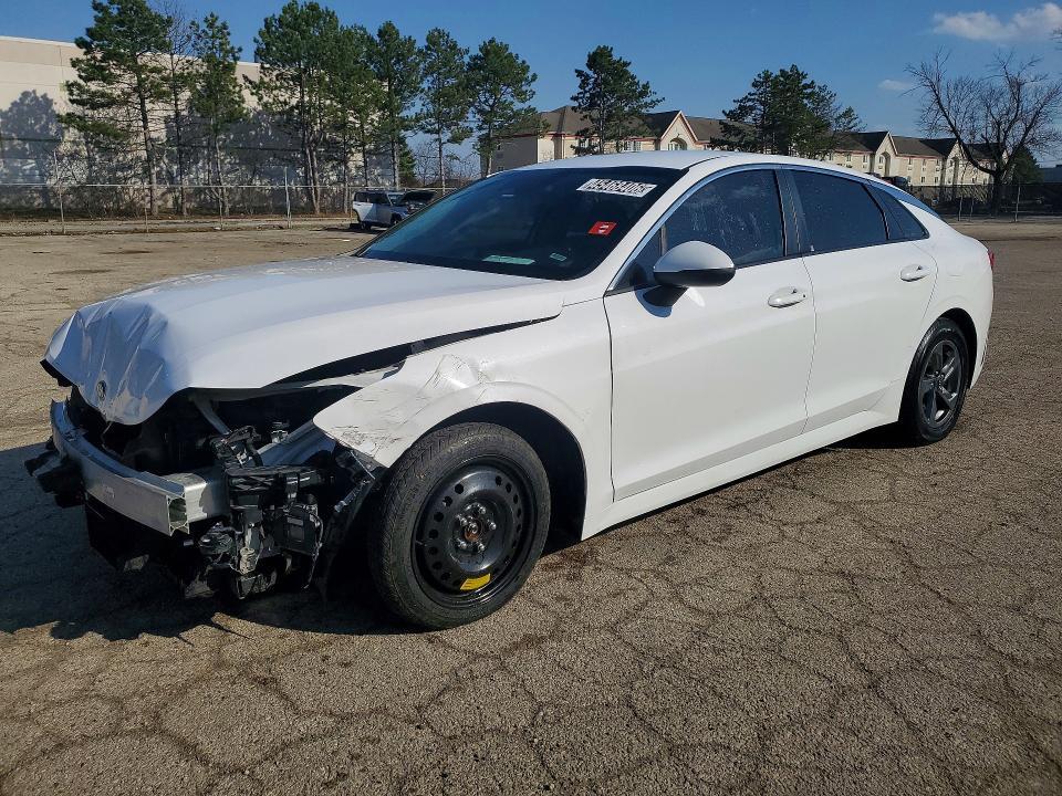 KIA K5 2022, VIN 5XXG64J29NG083860, 3/5