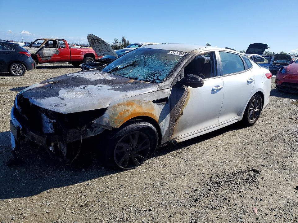 KIA Optima 2019, VIN 5XXGT4L39KG325864, 10/10