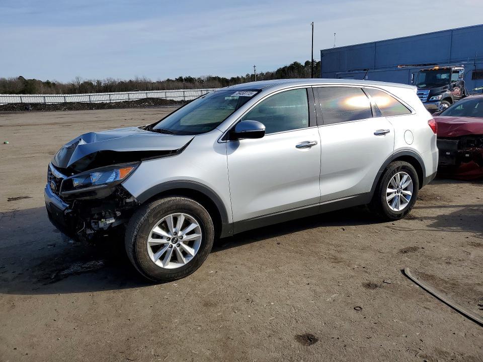 KIA Sorento 2021, VIN 5XYRKDLF4MG012595, 3/5