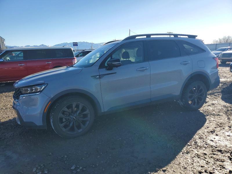 KIA Sorento 2022, VIN 5XYRLDLCXNG085345, 2/5