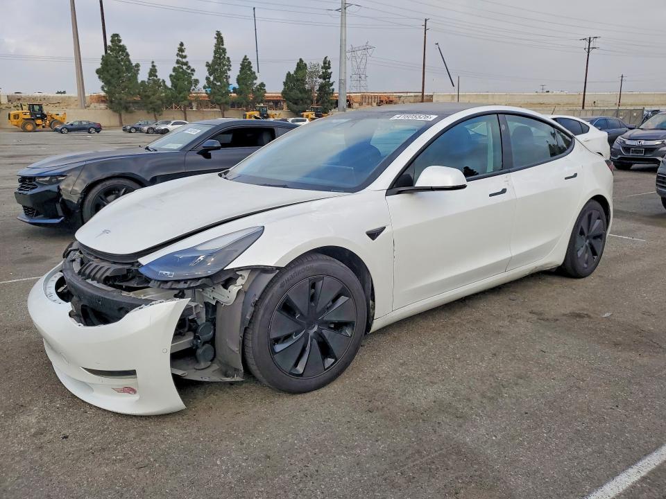 Tesla MODEL 3 2023, VIN 5YJ3E1EA0PF639383, 3/5